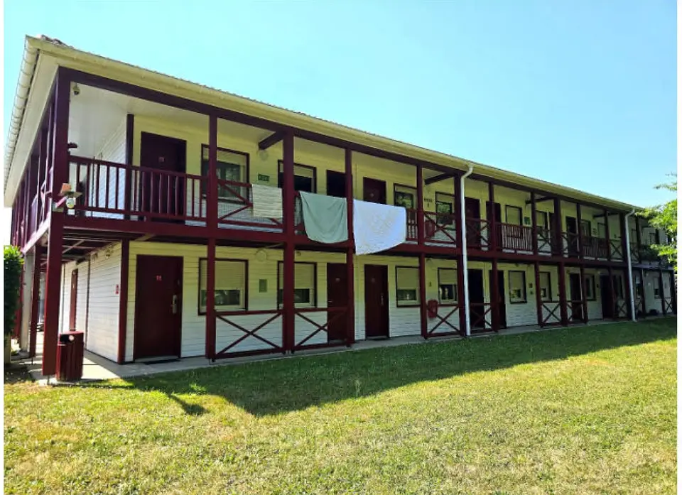 Chambre dans une résidence de tourisme à IBOS (lot 28) à Ibos